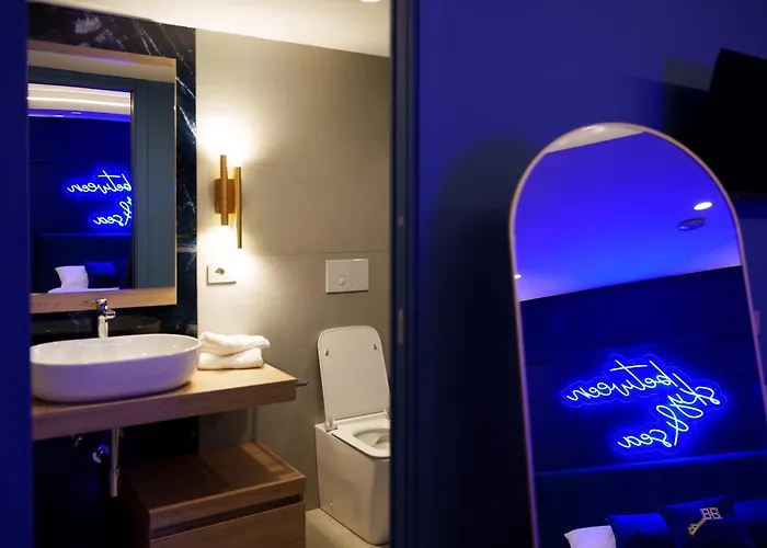 Отель Heaven Striano