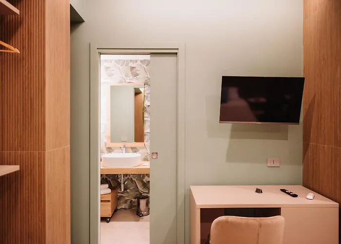 Отель Heaven Striano