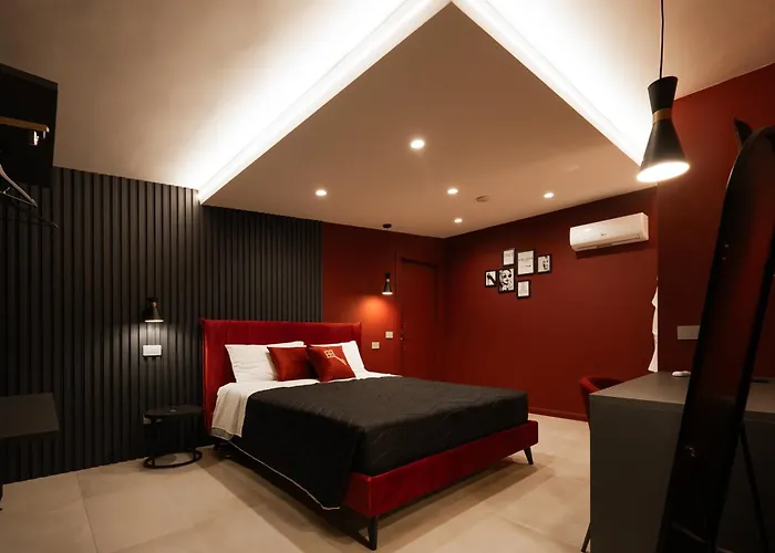 Отель Heaven Striano