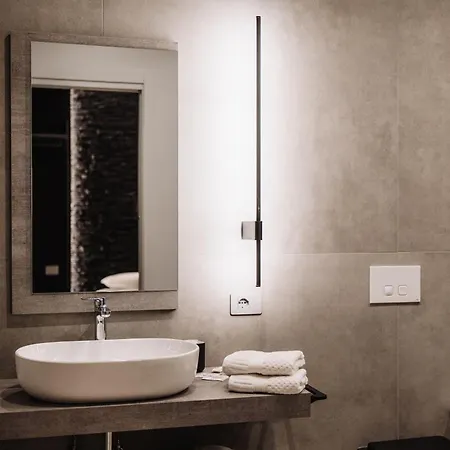 Heaven Hotel Striano