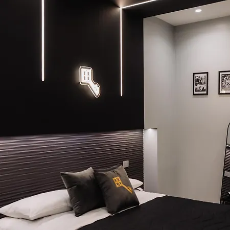 Hotel Heaven *
