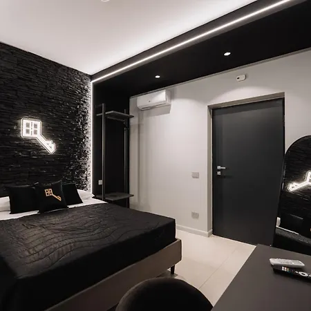 Hotel Heaven