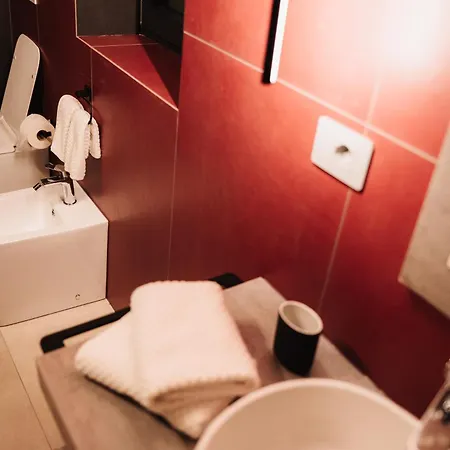 Heaven Hotel *