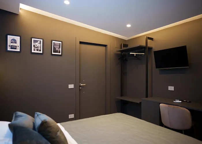 Heaven Hotel Striano