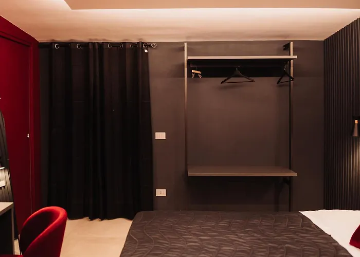 Hotel Heaven *